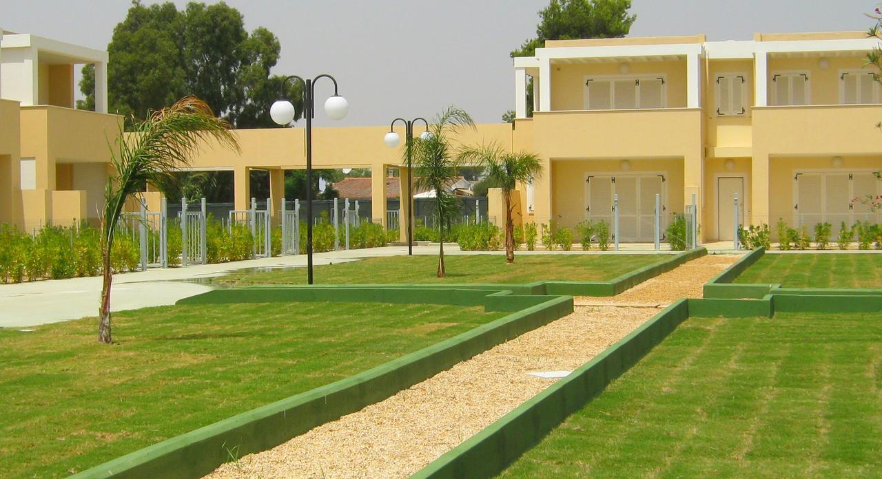 Residence Mar Mediterraneo Куарту-Сант'Елена Екстер'єр фото