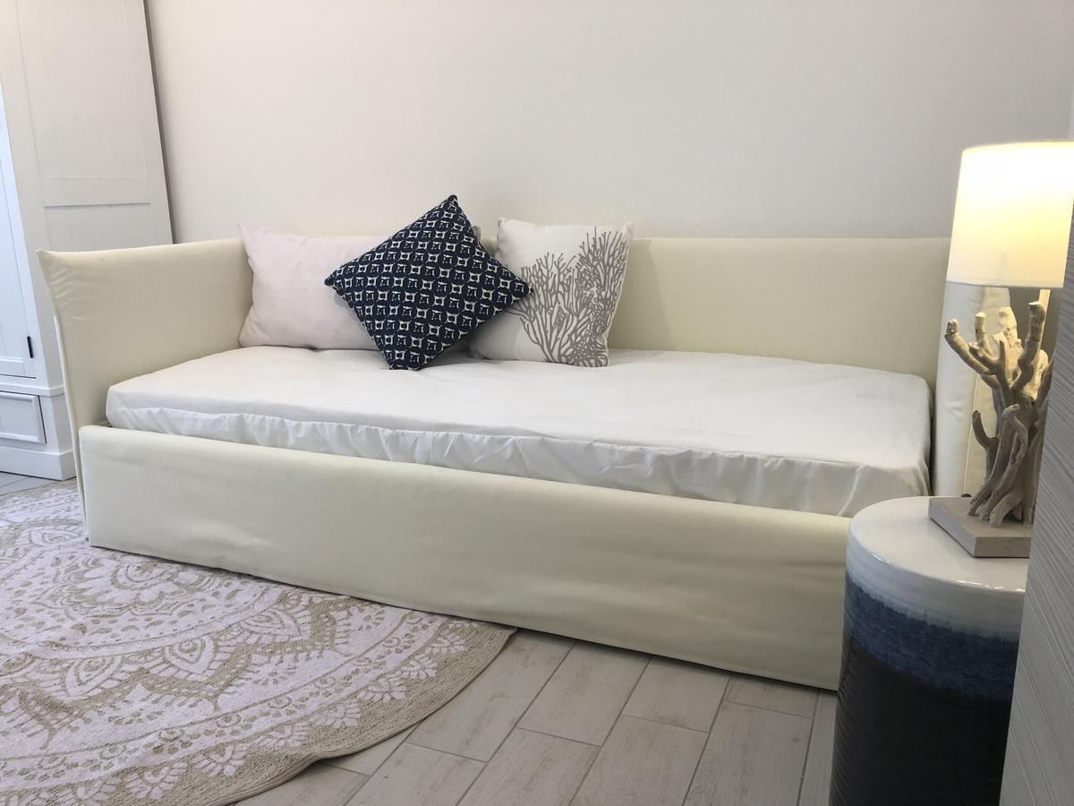 Residence Mar Mediterraneo Куарту-Сант'Елена Екстер'єр фото