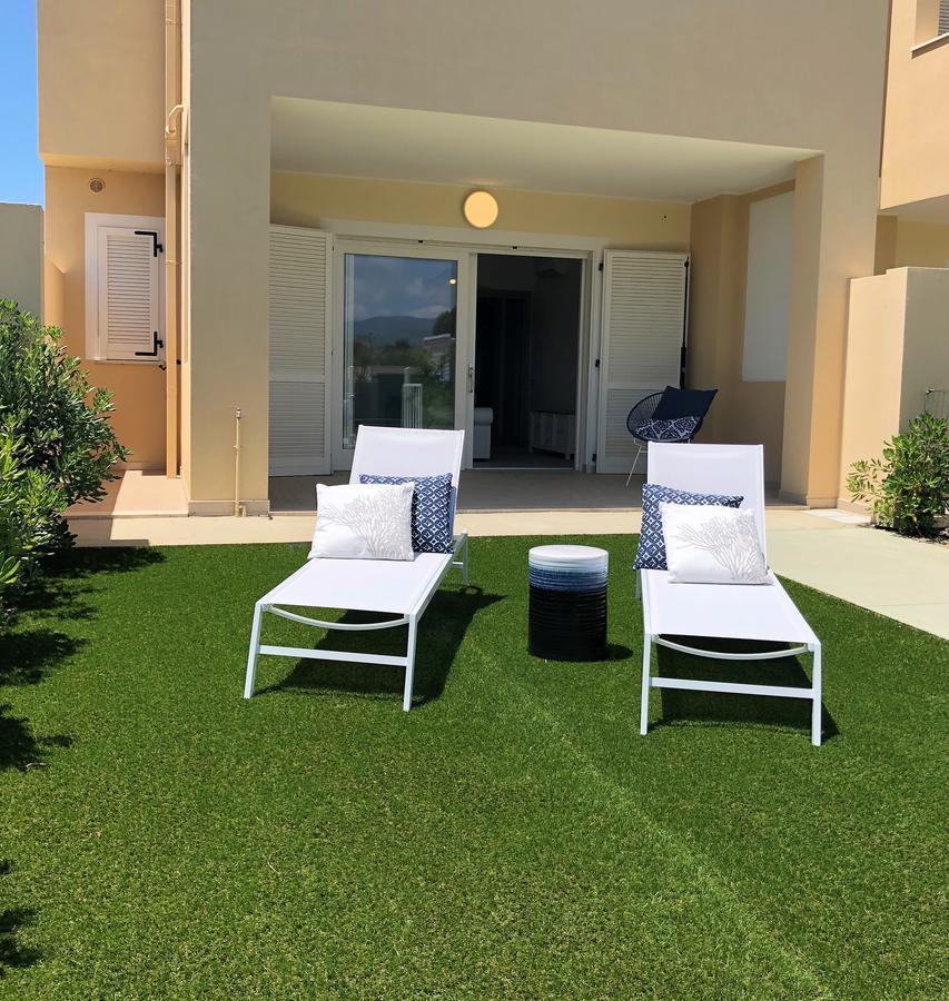 Residence Mar Mediterraneo Куарту-Сант'Елена Екстер'єр фото
