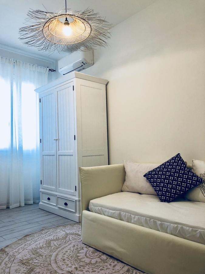 Residence Mar Mediterraneo Куарту-Сант'Елена Екстер'єр фото