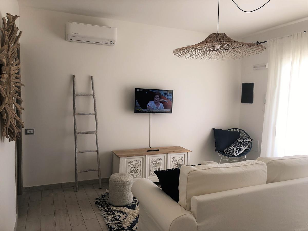 Residence Mar Mediterraneo Куарту-Сант'Елена Екстер'єр фото