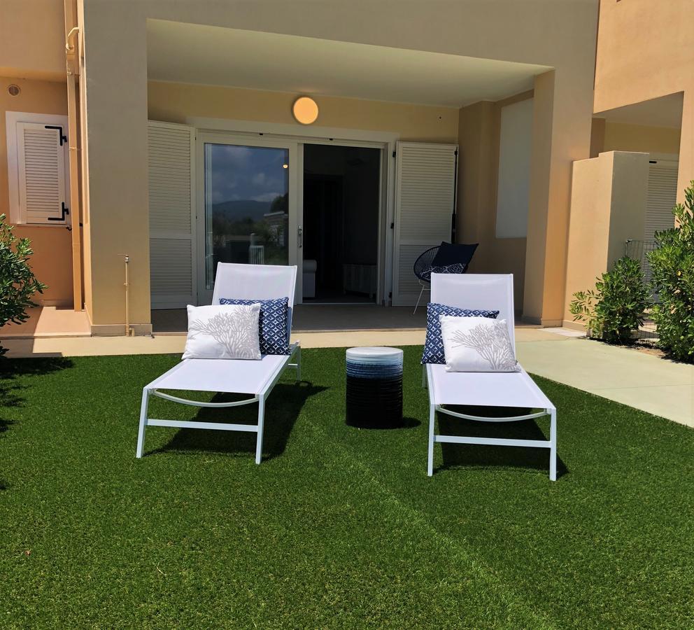 Residence Mar Mediterraneo Куарту-Сант'Елена Екстер'єр фото
