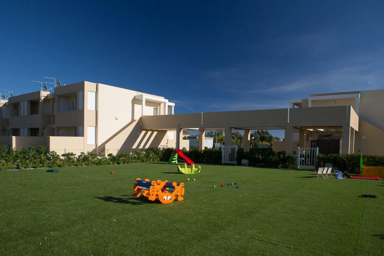Residence Mar Mediterraneo Куарту-Сант'Елена Екстер'єр фото