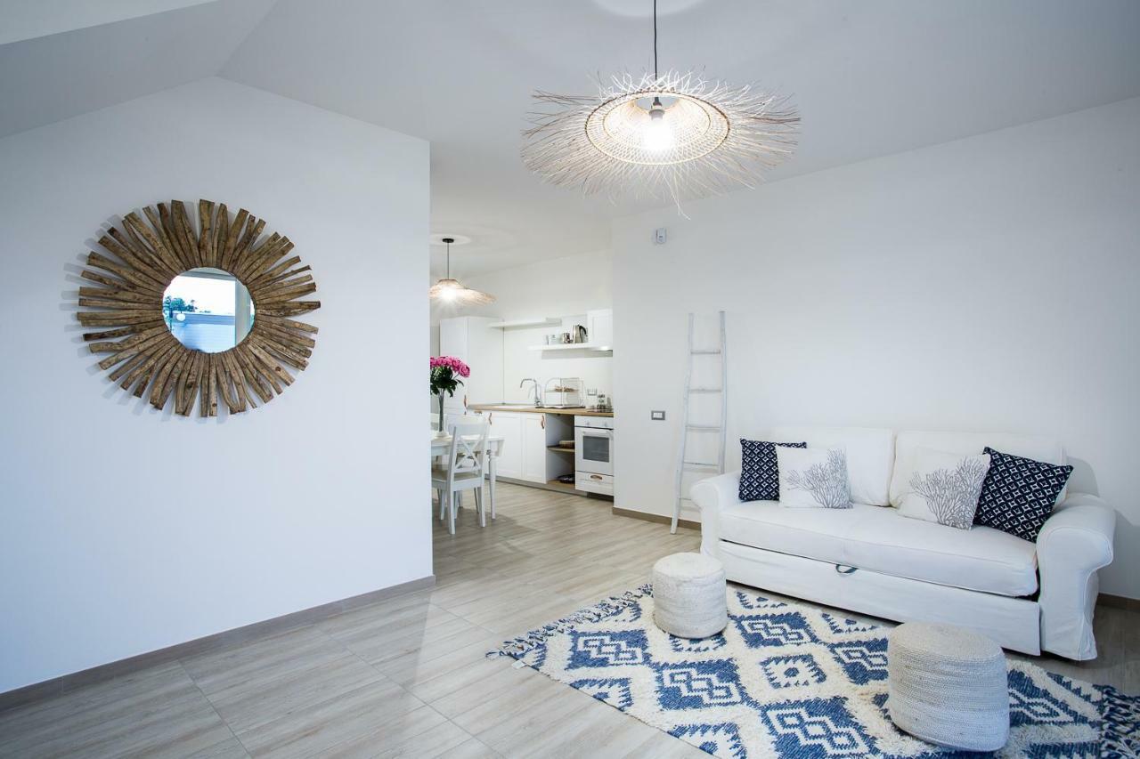 Residence Mar Mediterraneo Куарту-Сант'Елена Екстер'єр фото
