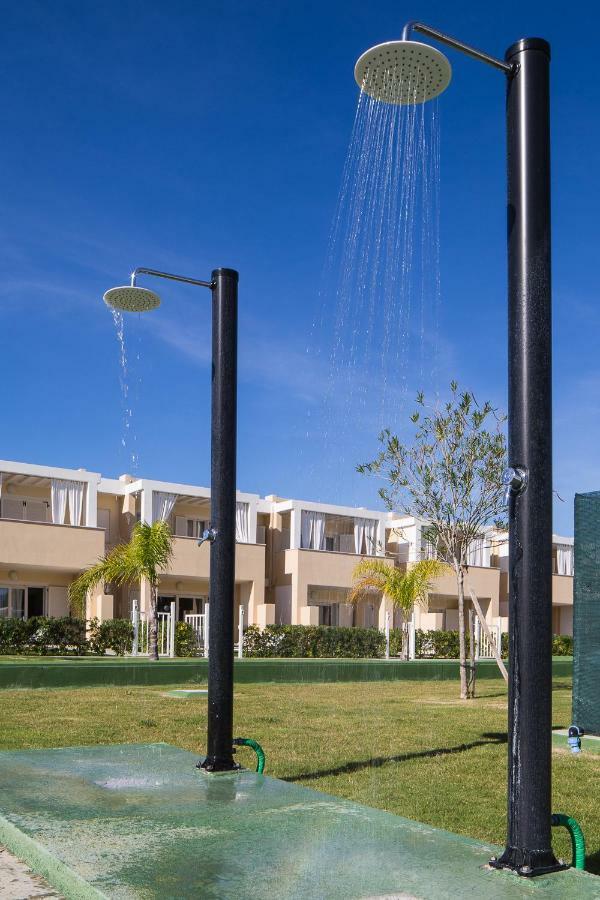 Residence Mar Mediterraneo Куарту-Сант'Елена Екстер'єр фото