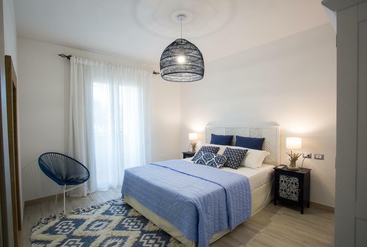 Residence Mar Mediterraneo Куарту-Сант'Елена Екстер'єр фото
